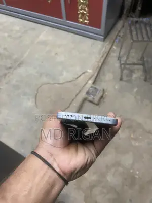 নাথিং ফোন ২ ১২৮ জিবি হোয়াইট