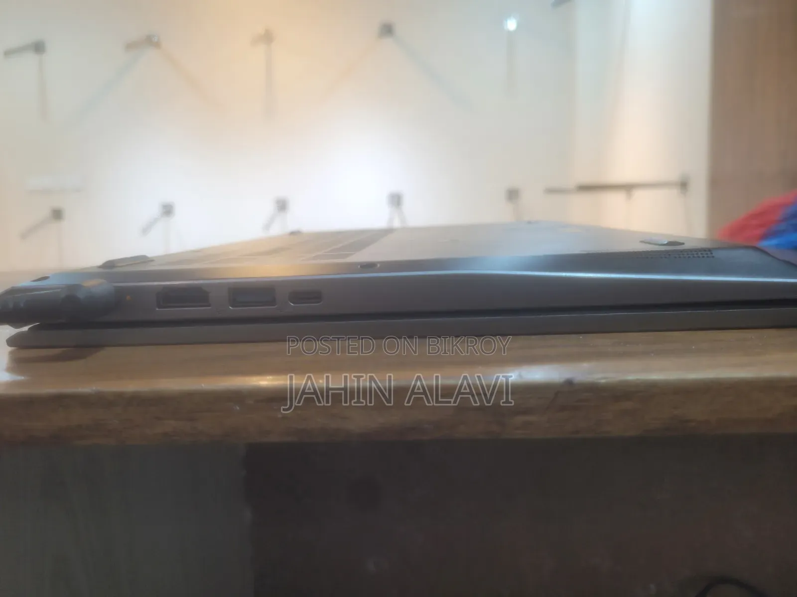 Laptop 8GB RAM Intel Core i3 512GB SSD