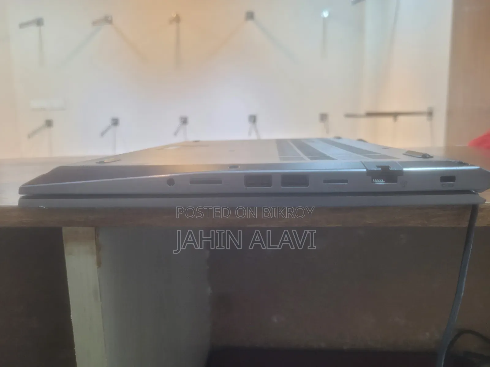 Laptop 8GB RAM Intel Core i3 512GB SSD