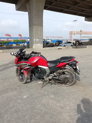 Yamaha Fazer FI V2 2018 Red