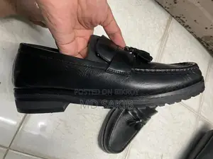 জেনুইন ব্ল্যাক লেদার লোফার