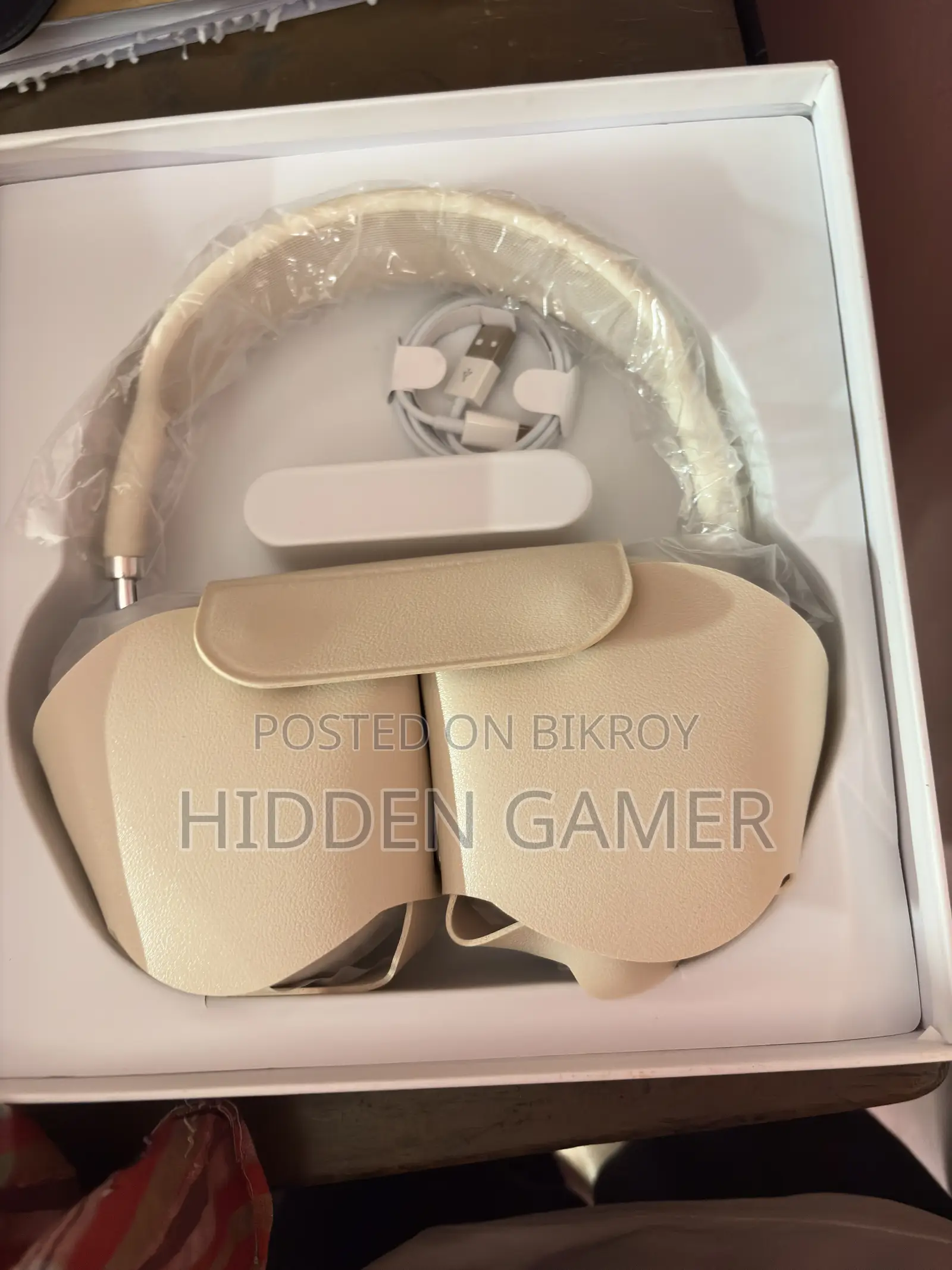 AirPods Max Style Headphone — Brand New Condition