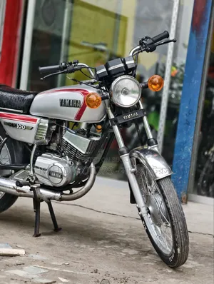 ইয়ামাহা ১৯৯৫ সিলভার