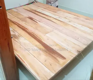 মেহেগুনী কাঠের চৌকি