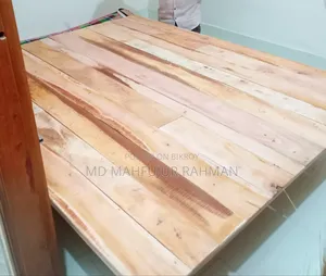 মেহেগুনী কাঠের চৌকি
