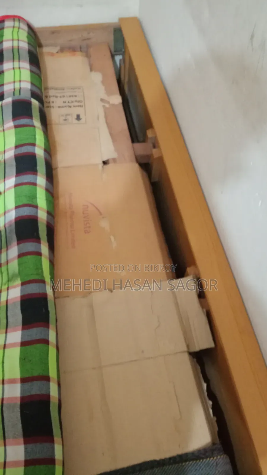 একটি খাট বিক্রি করবো