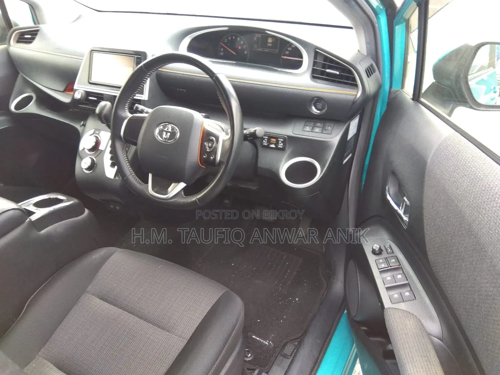Toyota Sienta 2022 Blue