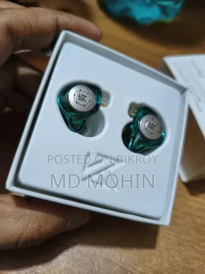 ইয়ারফোন বিক্রির জন্য