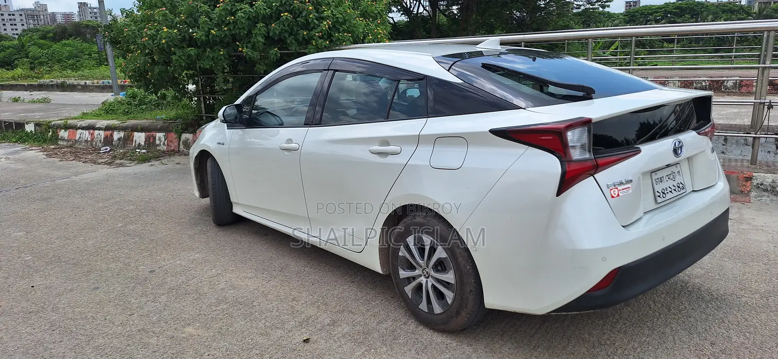 Toyota Prius 2019 Pearl