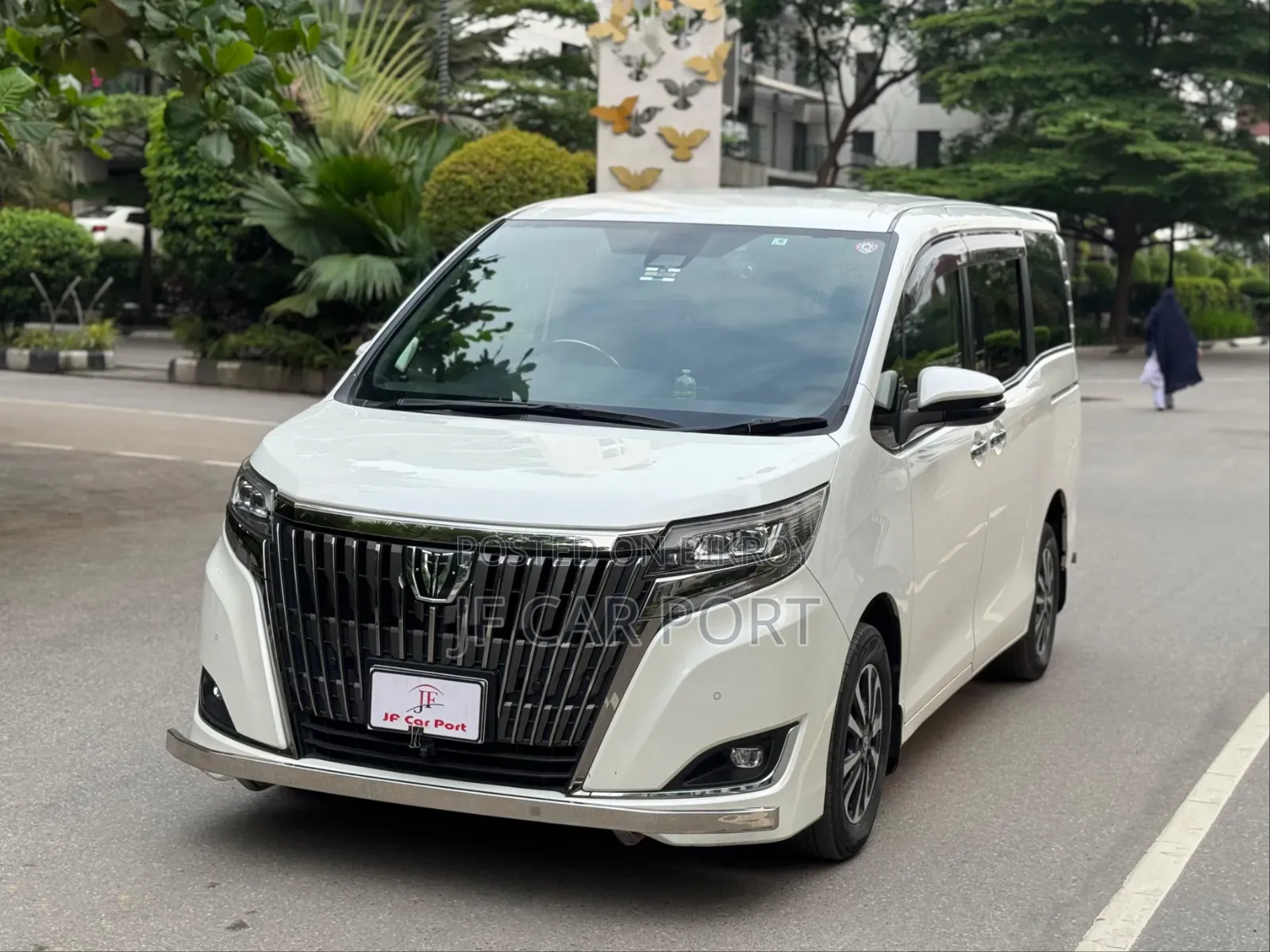 Toyota Noah 2019 Pearl