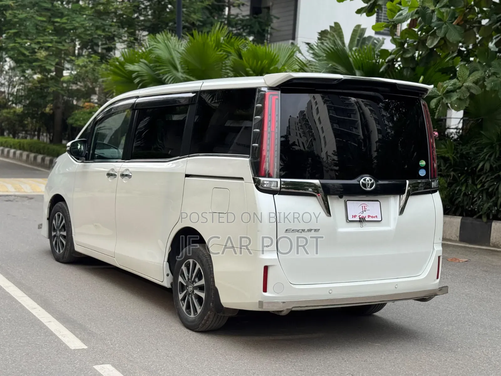Toyota Noah 2019 Pearl