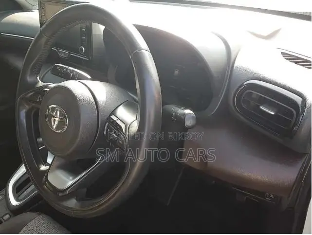 Toyota Yaris Cross 2021 Pearl
