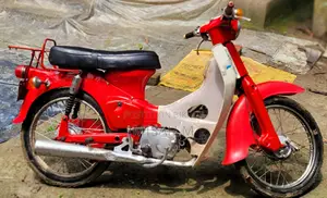 Honda 1982 Red