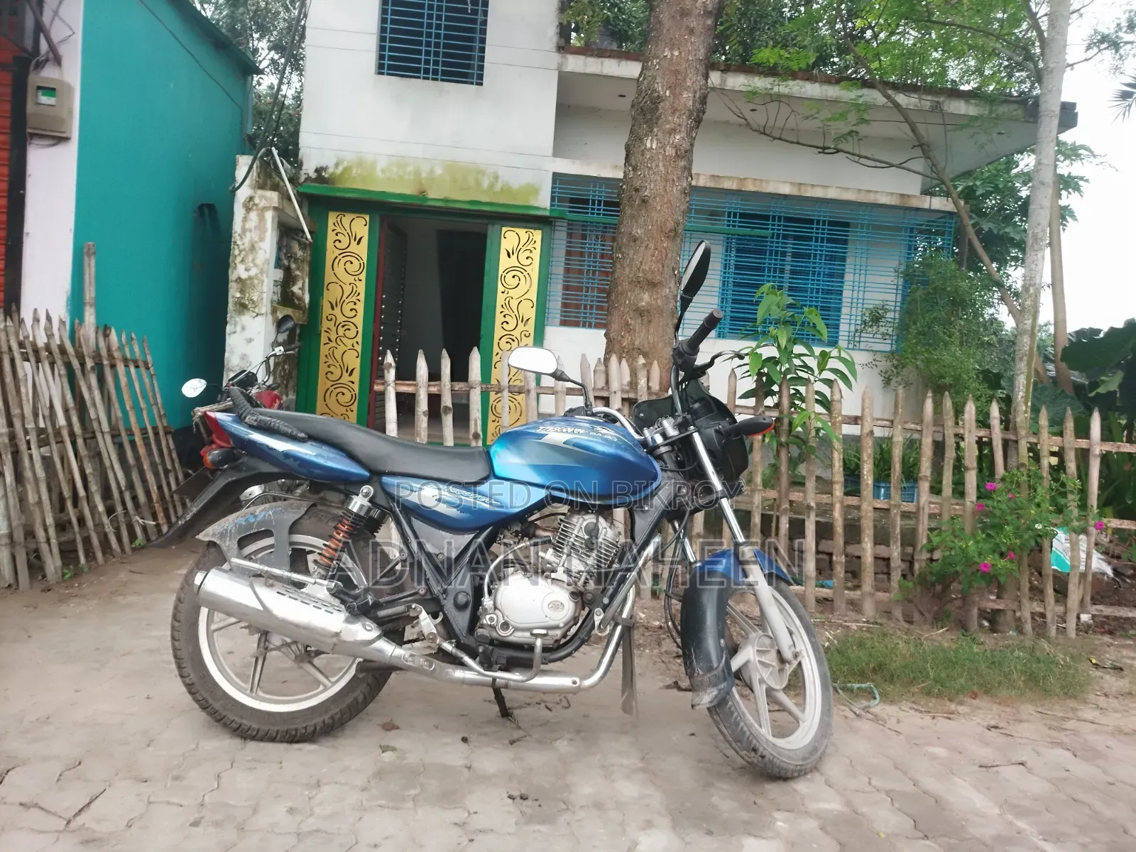 Bajaj Discover 100 2012 Blue