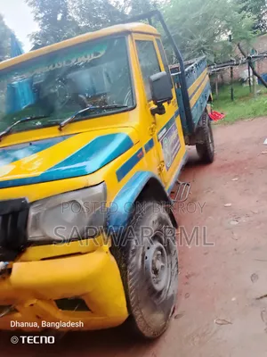 Mahindra Big Bolero 2019 Yellow