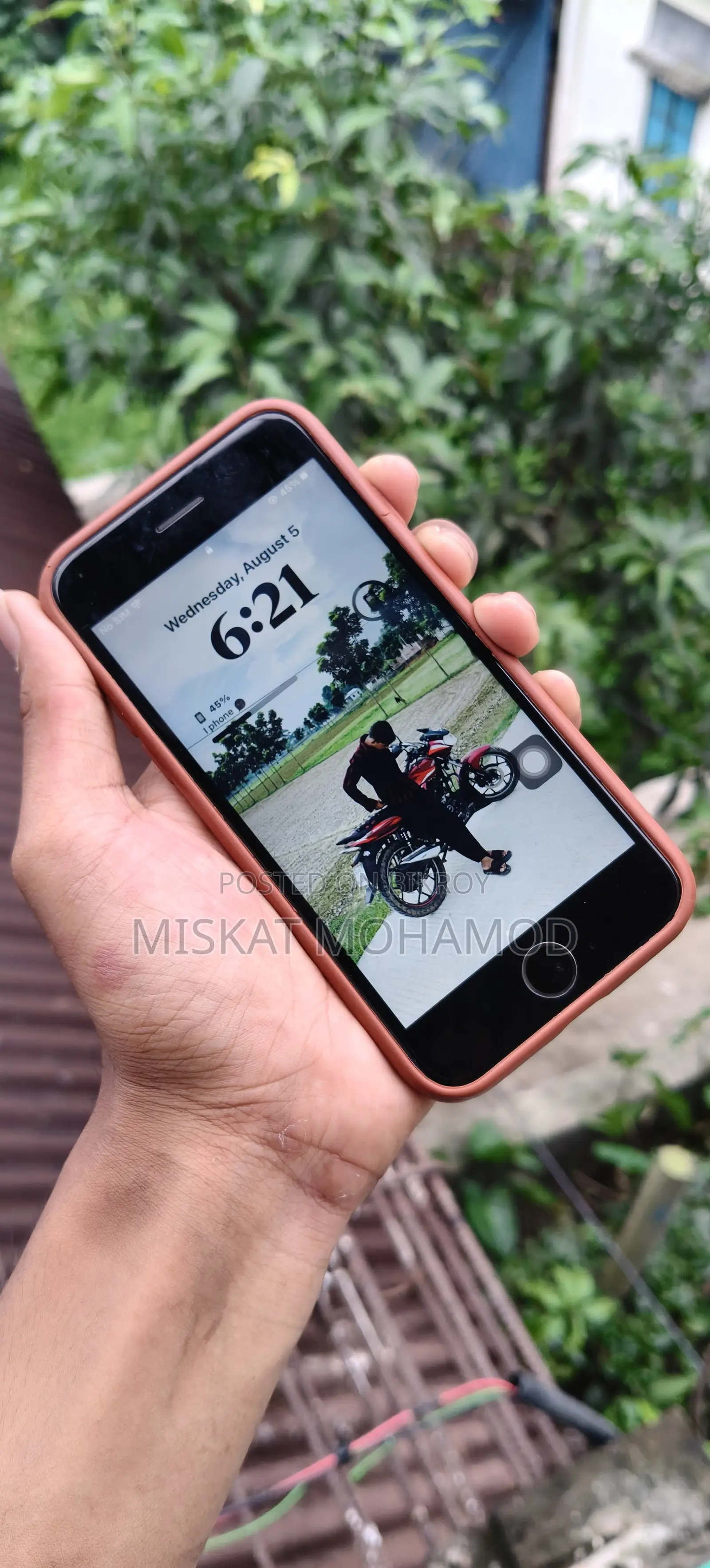 অ্যাপল আইফোন ৮ ৬৪ জিবি রেড