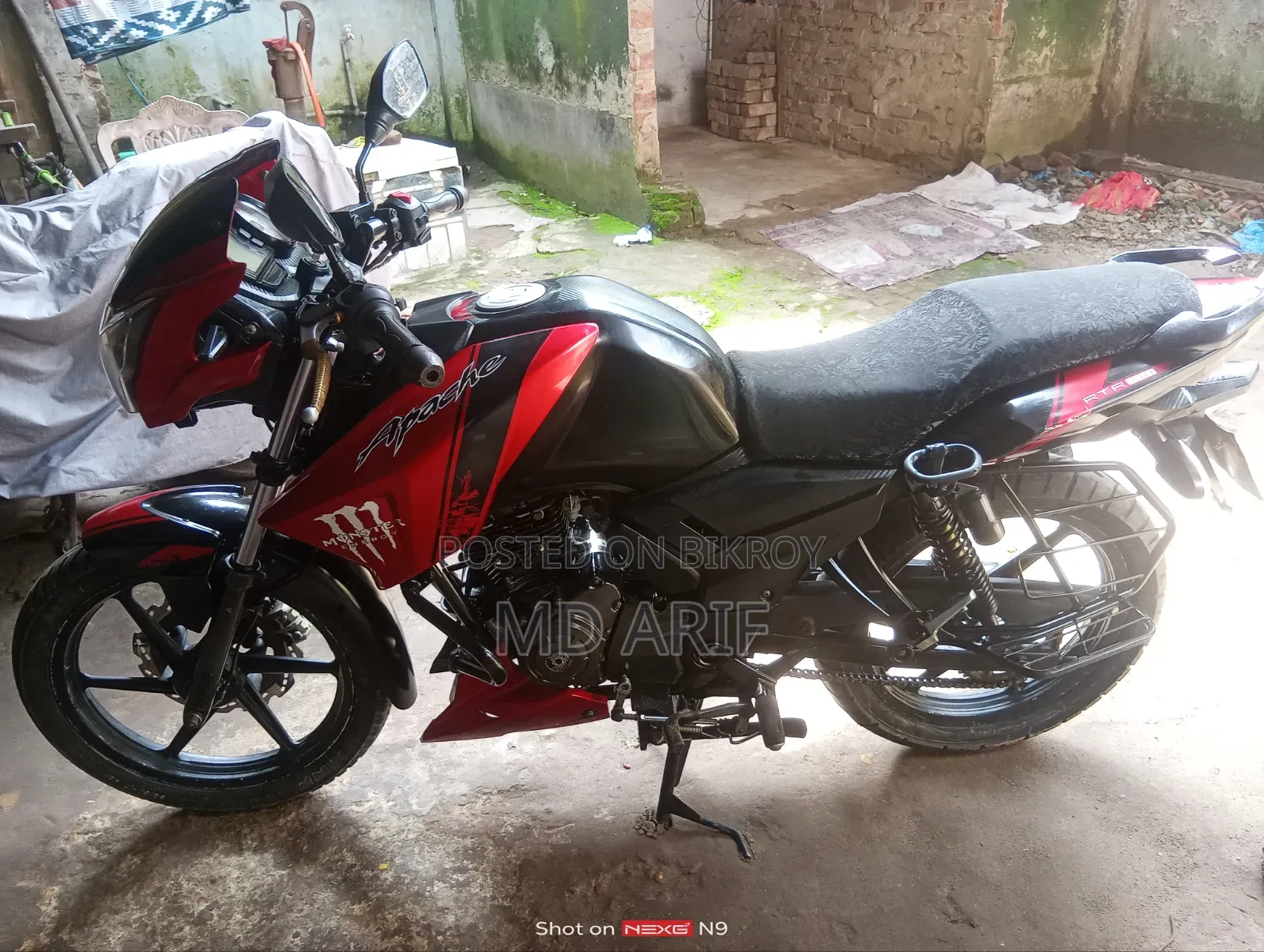 TVS Apache RTR 160 2V 2016 Red
