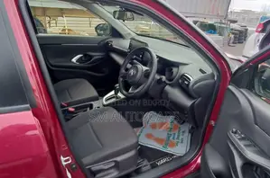 Toyota Yaris Cross 2021 Red