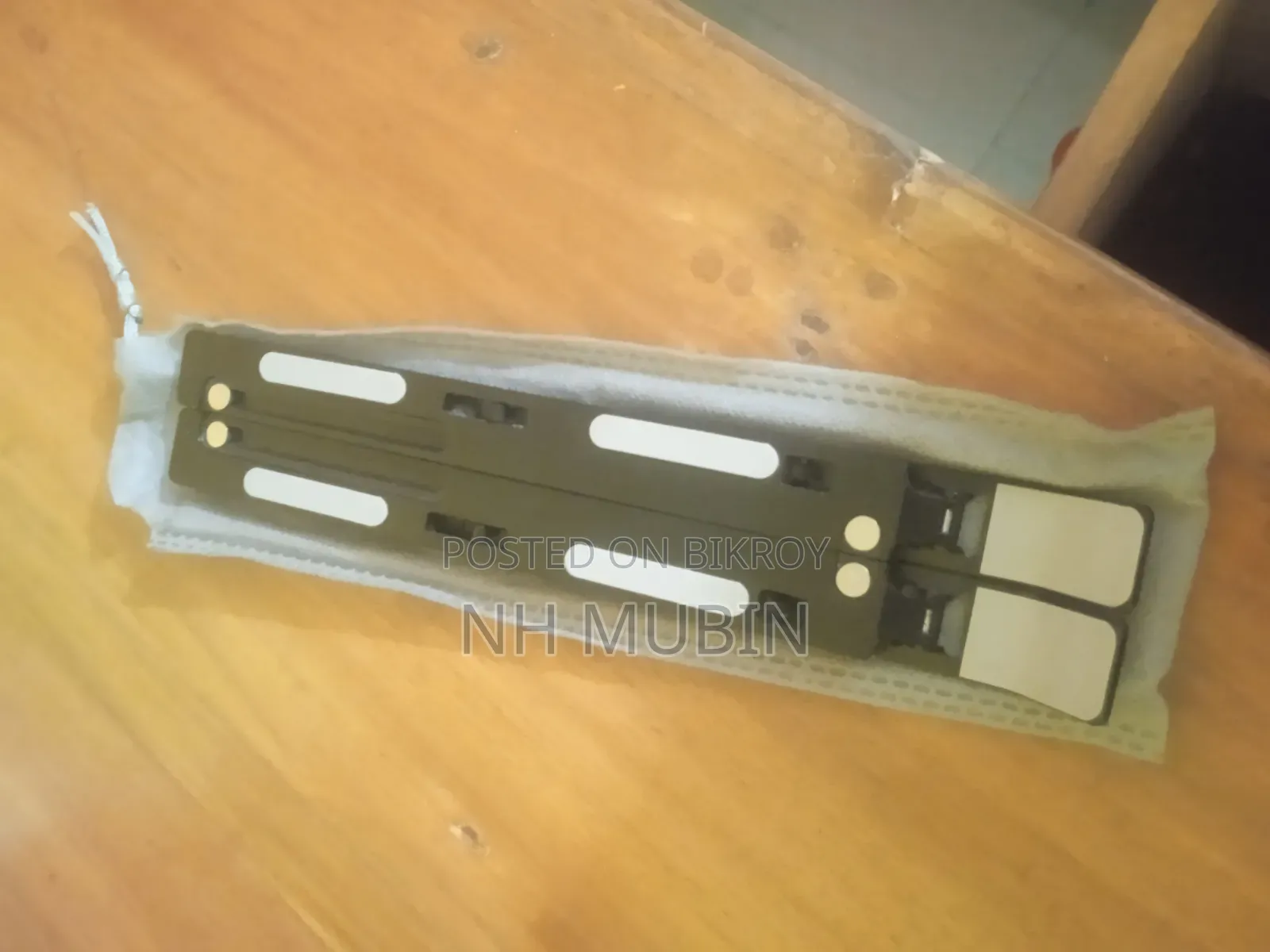 ল্যাপটপ স্ট্যান্ড ব্ল্যাক