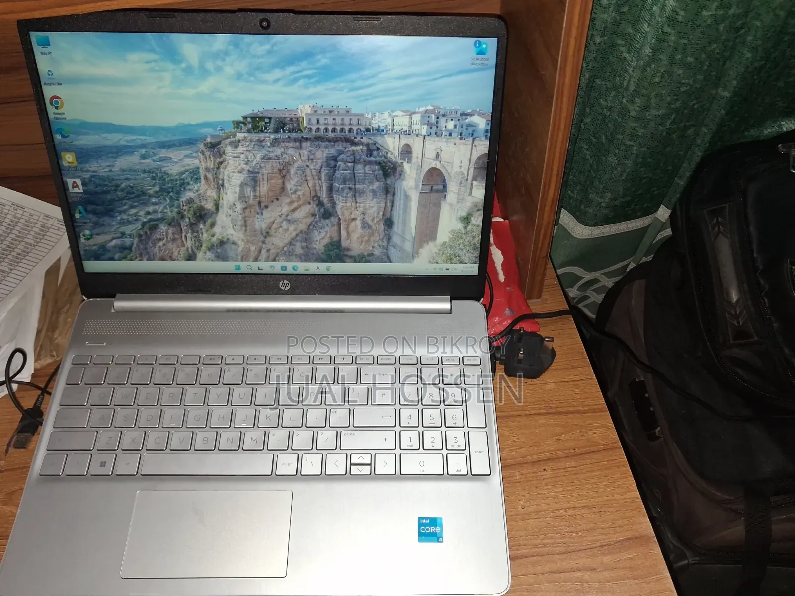 HP 15s Laptop 4GB Intel Core i3 SSD 128GB