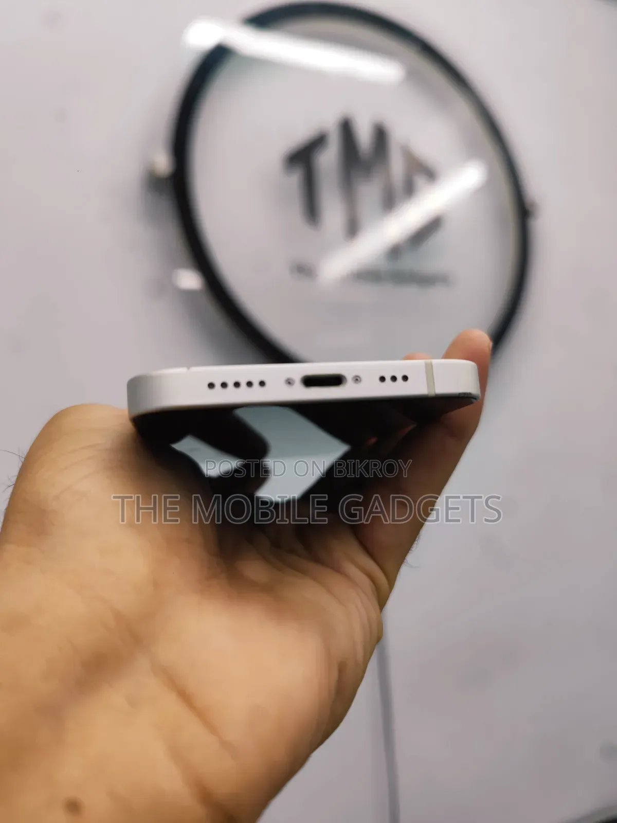 অ্যাপল আইফোন ১২ ২৫৬ জিবি হোয়াইট