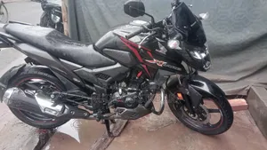 হোন্ডা এক্স-ব্লেড ১৬০ ২০২৫ কালো
