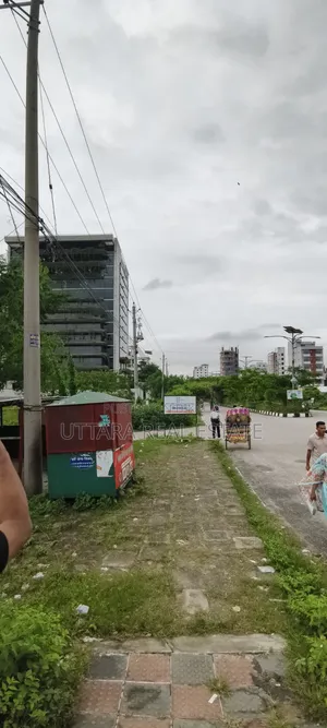 উত্তরা রাজউক ১৭ নং সেক্টরে বি ব্লকে ৩ কাঠার কর্নার প্লট বিক্রি হবে