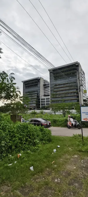 উত্তরা রাজউক ১৭ নং সেক্টরে বি ব্লকে ৩ কাঠার কর্নার প্লট বিক্রি হবে