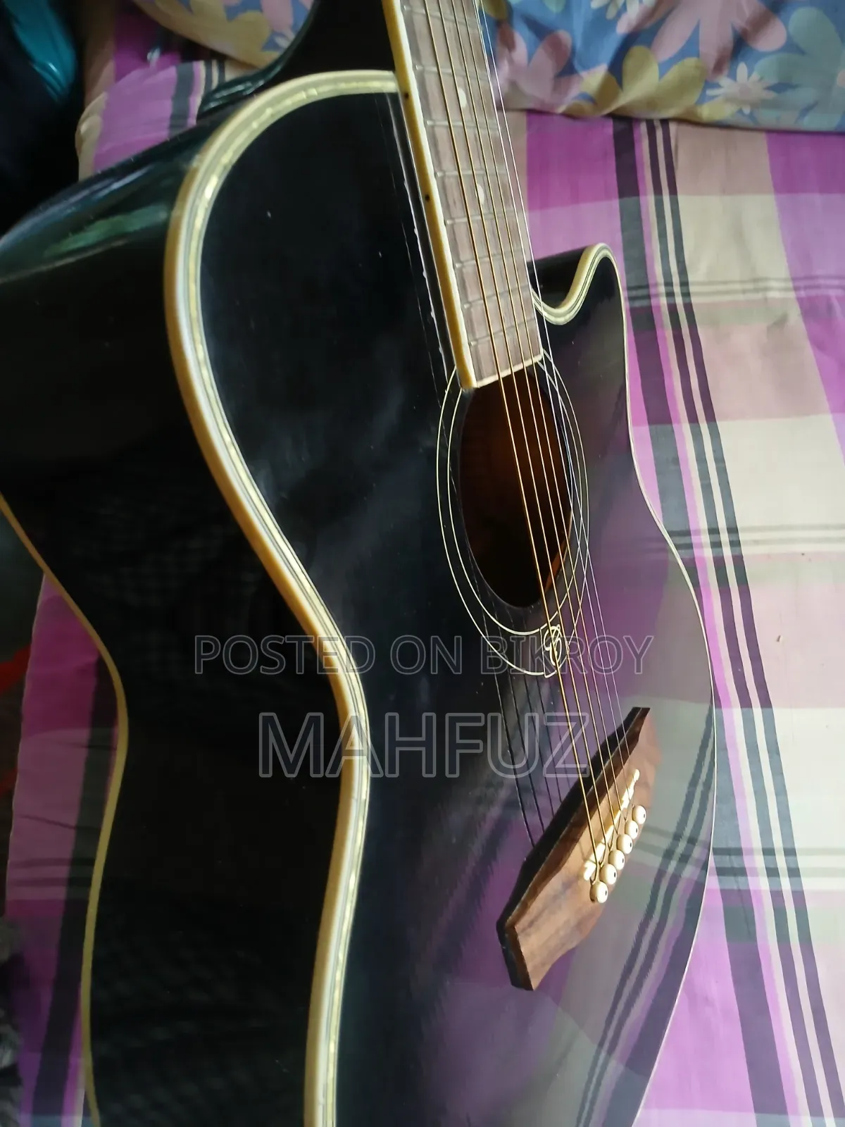 অরজিনাল এক্স গিটার