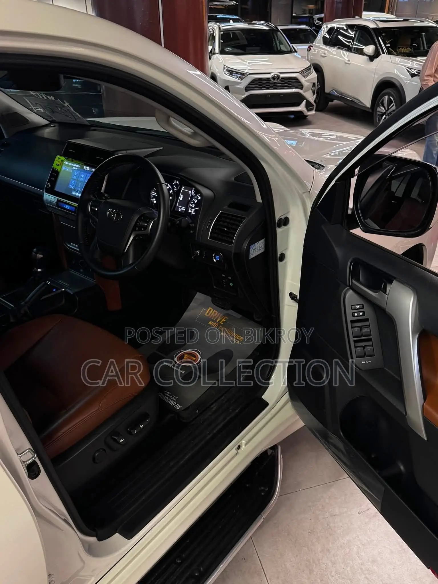 Toyota Land Cruiser Prado 4.0 Petrol TX-L 2022 White