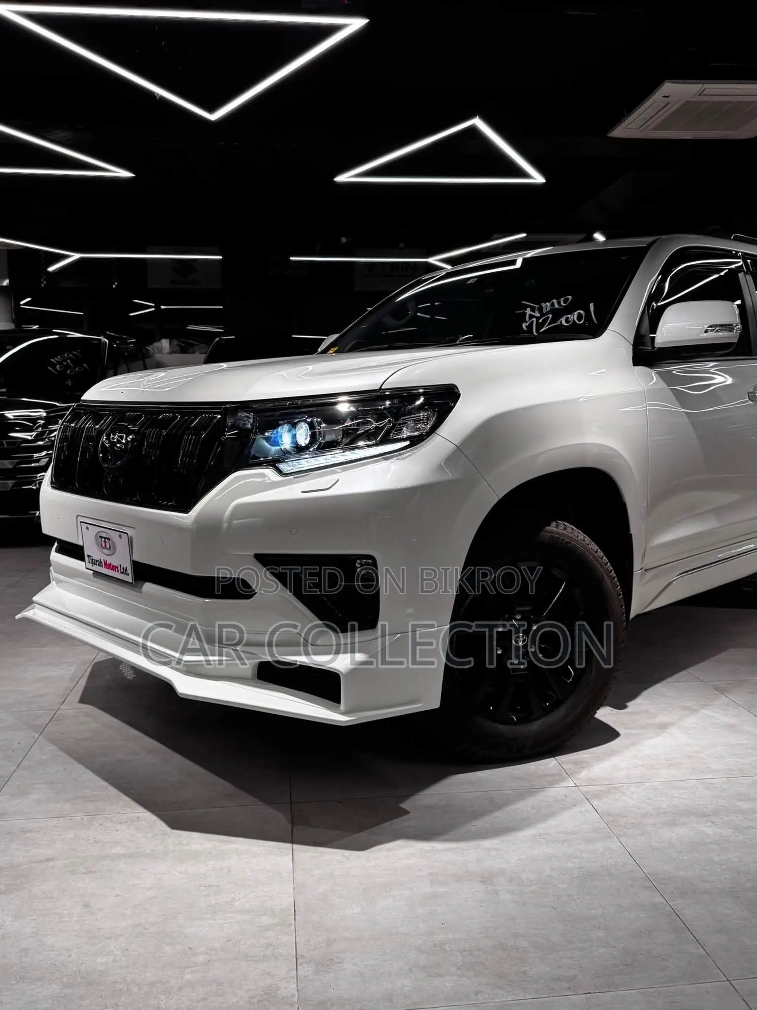 Toyota Land Cruiser Prado 4.0 Petrol TX-L 2022 White