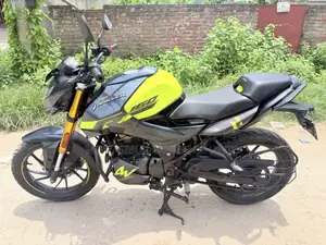 Hero Thriller 160R 4V 2024 Green