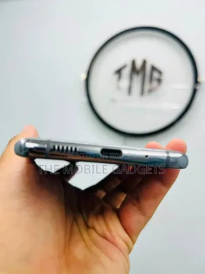 নতুন স্যামসাং গ্যালাক্সি এস২০+ ১২৮ জিবি কালো