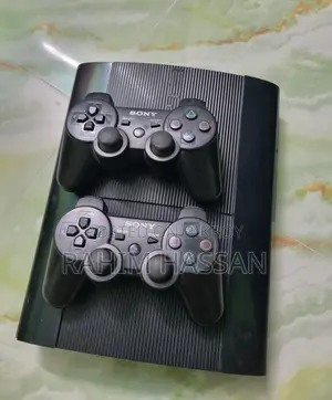 প্লেস্টেশন ৩ সুপার স্লিম