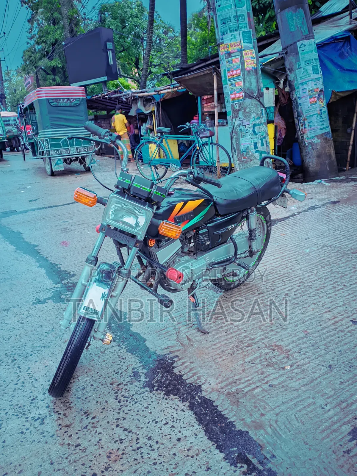 Yamaha 1999 Black