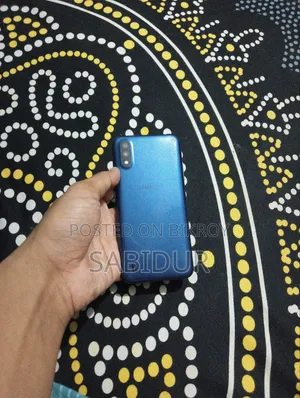 স্যামসাং গ্যালাক্সি এম০১ ৩২ জিবি নীল