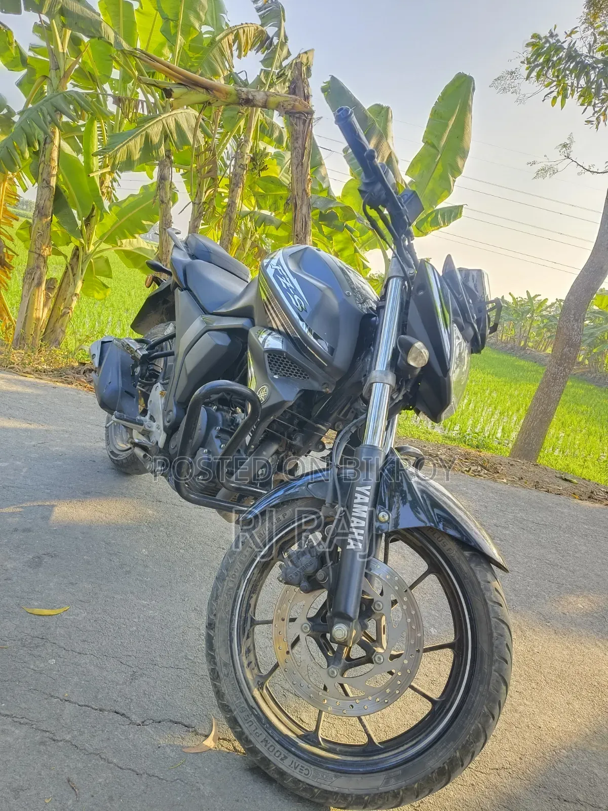 ইয়ামাহা এফজে ২০২৩ কালো