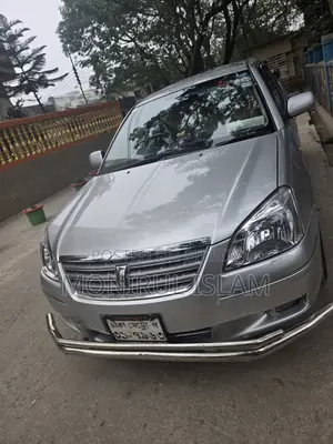 টয়োটা প্রিমিও ১.৫ এফডব্লিউডি ২০০৬ সিলভার