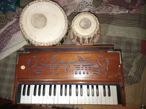 হারমোনিয়াম এবং তবলার জোড়া
