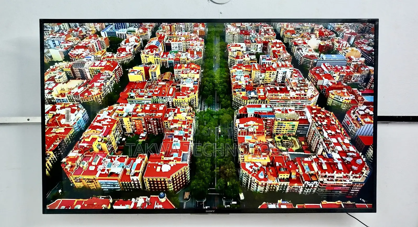 Samaung 65 Inche Smart Ultra UHD Resolution TV
