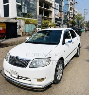 Toyota Corolla 2004 White