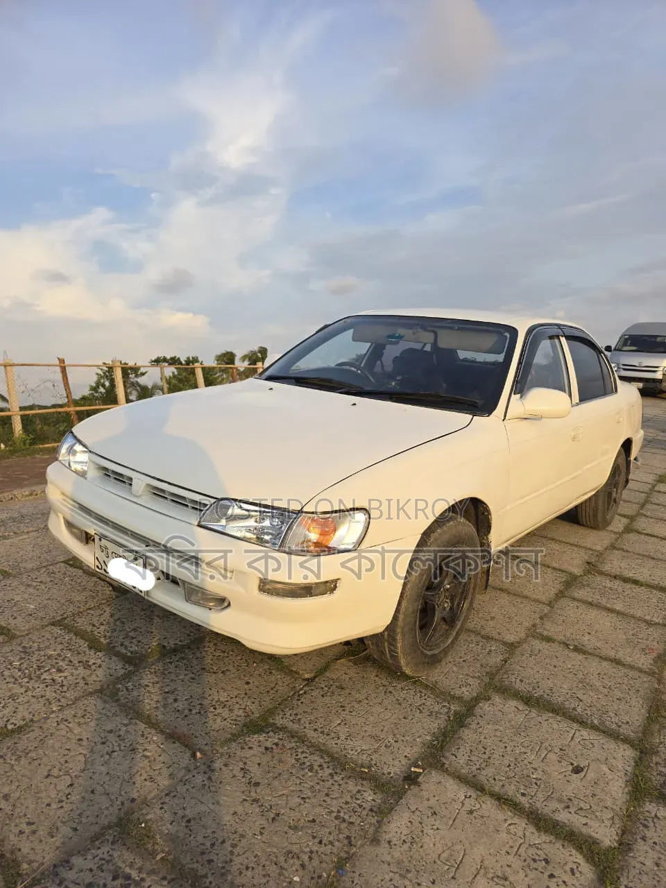 Toyota Corolla 1993 White