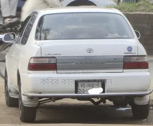 Toyota Corolla 1993 White