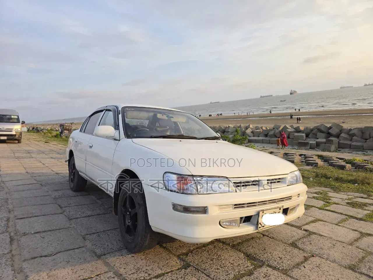 Toyota Corolla 1993 White