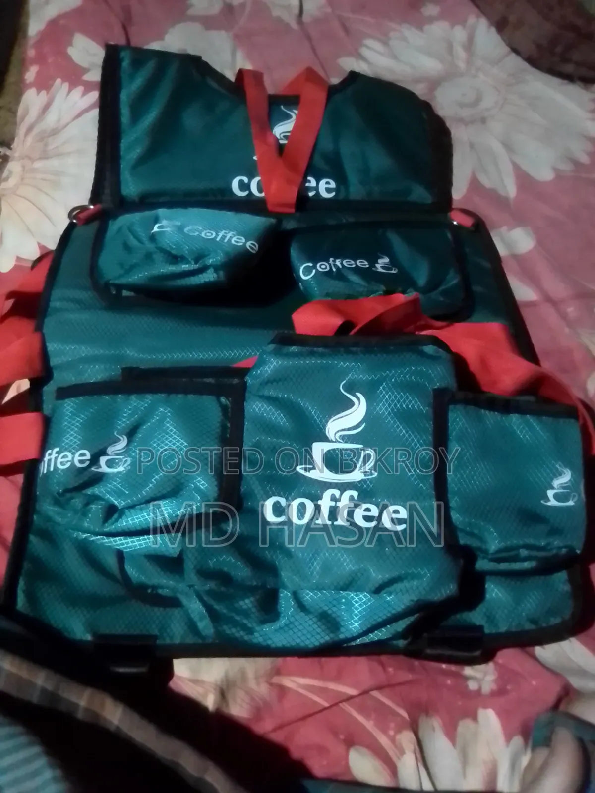 একটি কফি ব্যাগ বিক্রি হবে।