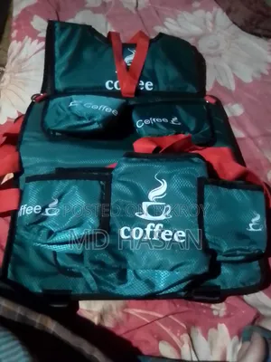 একটি কফি ব্যাগ বিক্রি হবে।