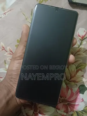 রিয়েলমি ১২ প্রো+ ২৫৬ জিবি রেড