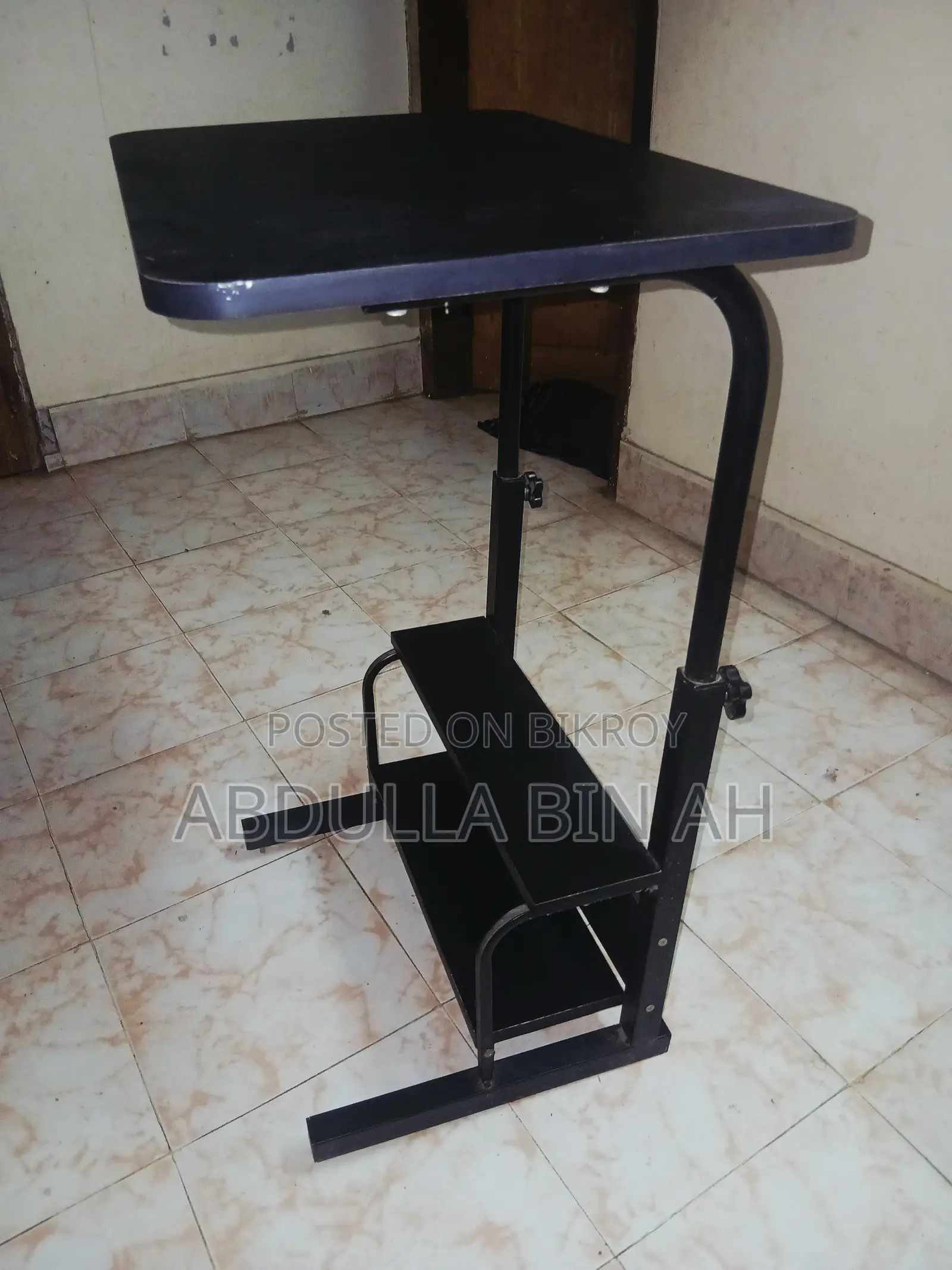 Height Adjustable Laptop Table