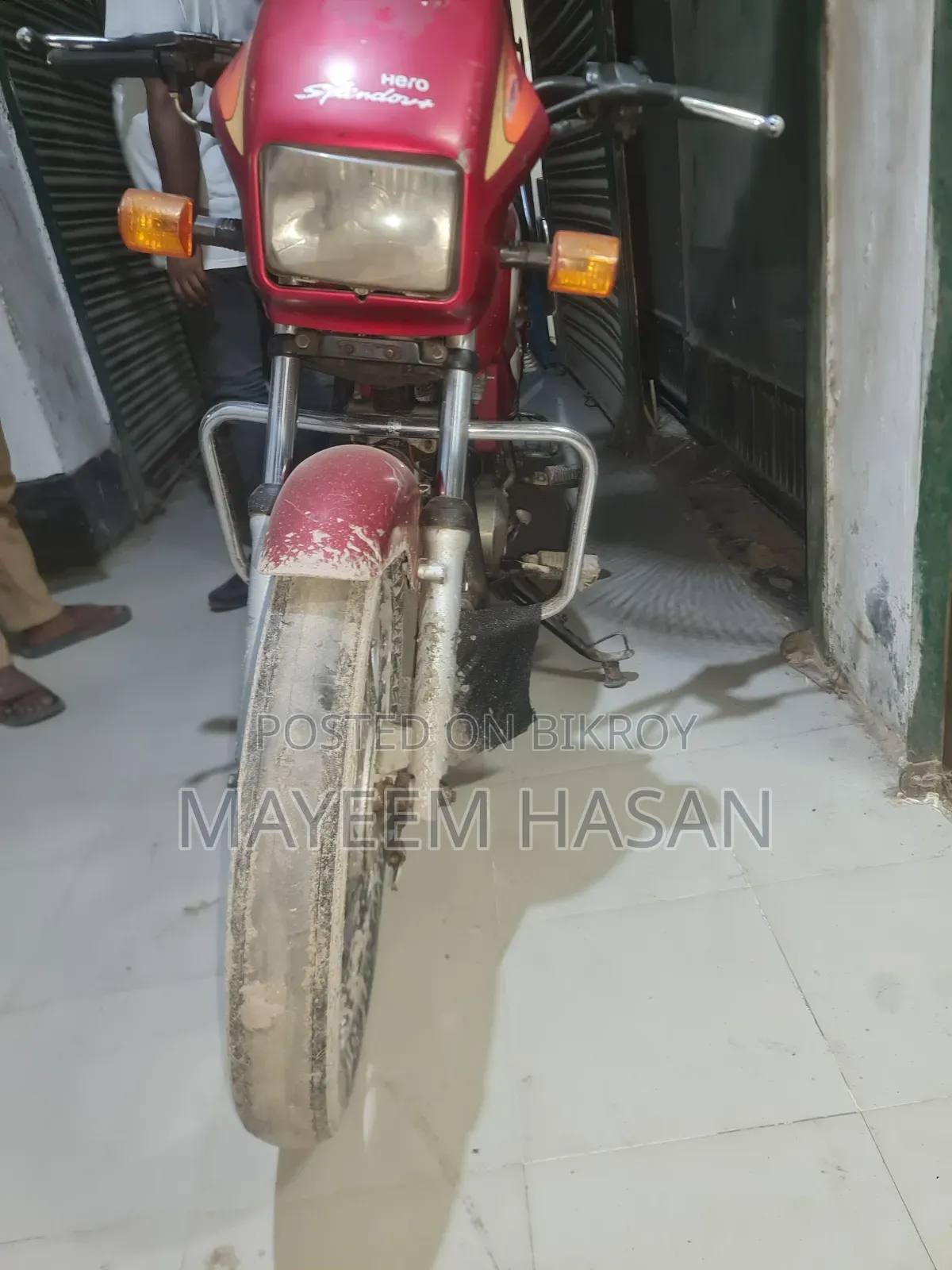 হিরো ২০০৮ লাল