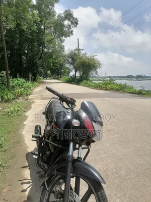 মোটরসাইকেল ২০১৮ ব্ল্যাক